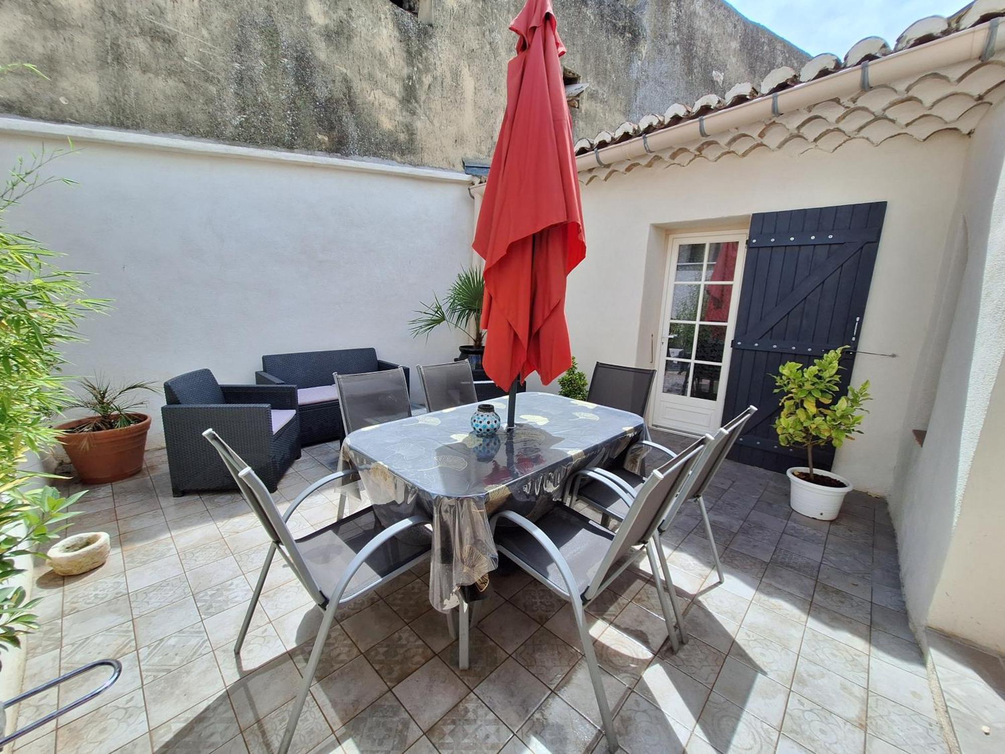 La Bonbonniere Gite De Charme Avec Jacuzzi Malaucene Exterior photo